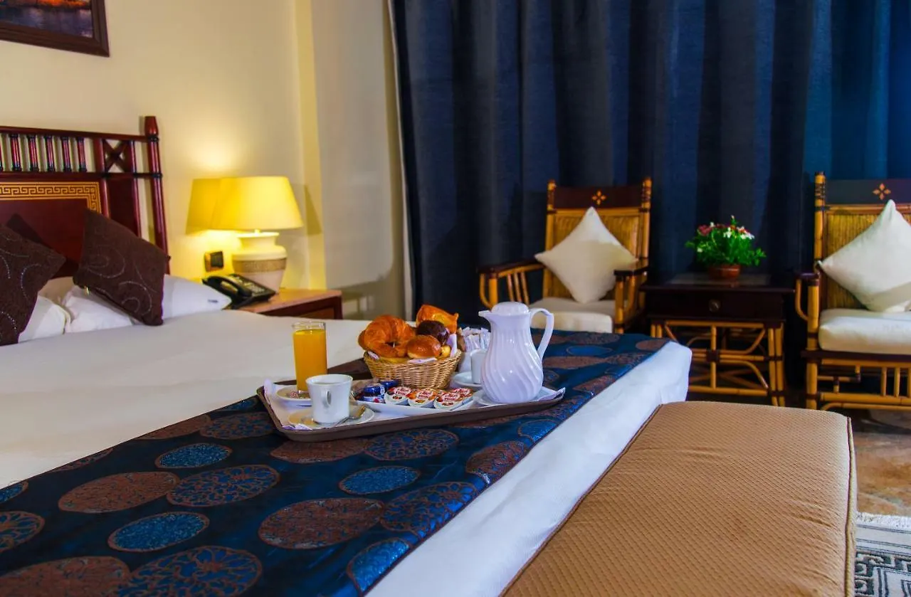 Jolie Ville Hotel & Spa Kings Island Luxor 5*,