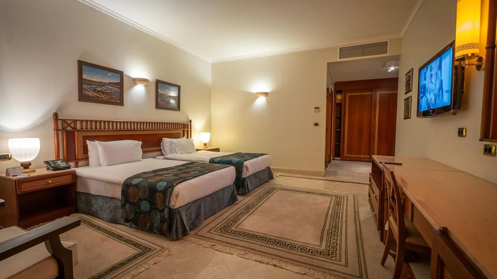 Jolie Ville Hotel & Spa Kings Island Luxor 5*,