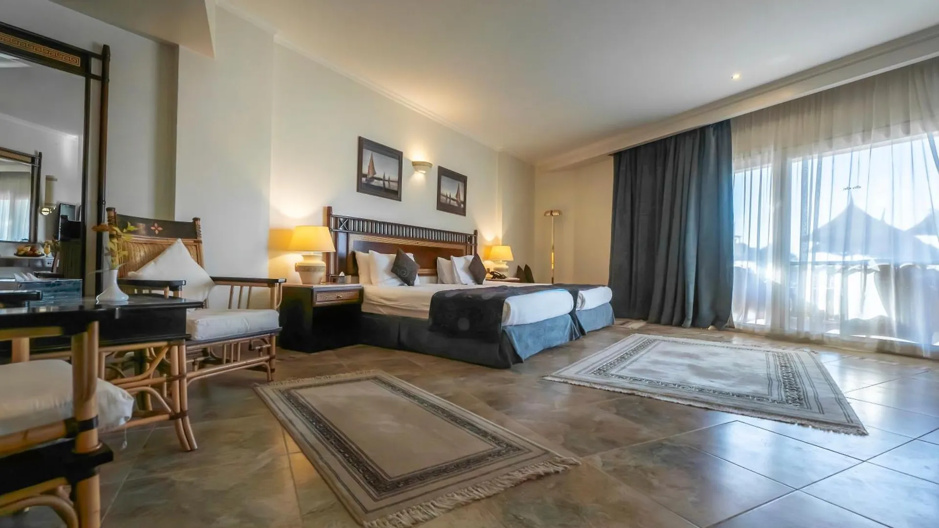 Jolie Ville Hotel & Spa Kings Island Louxor 5*,