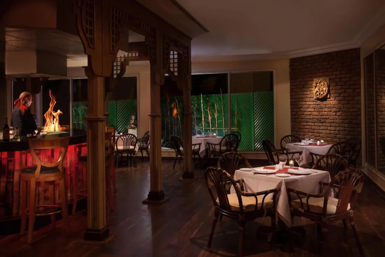 Jolie Ville Hotel & Spa Kings Island Louxor Station touristique
